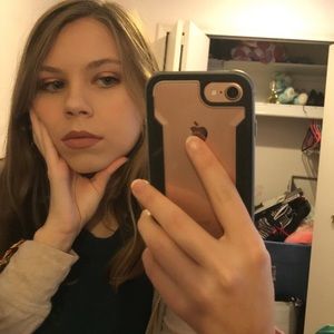 Meet your Posher, Lyllian